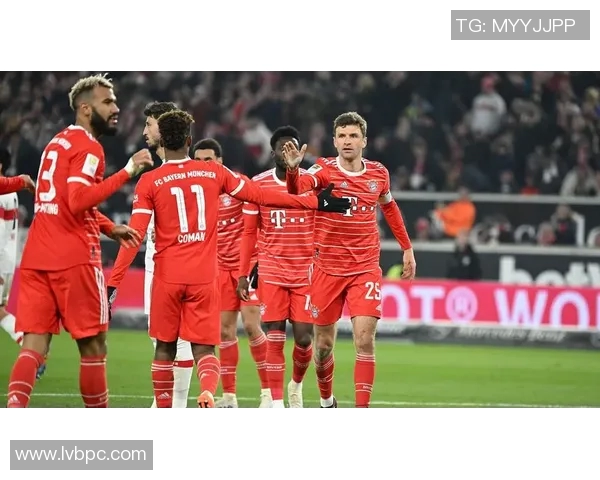 拜仁球员伤愈复出,携手德甲榜首再度壮大实力 拜仁球员伤愈复出,携手德甲榜首再度壮大实力