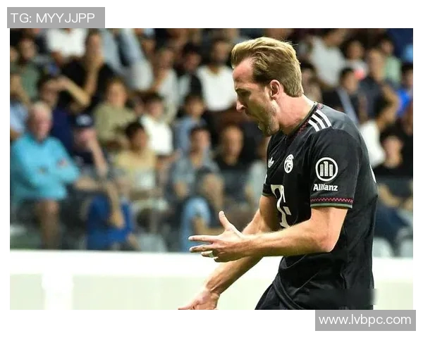 拜仁前锋哈兰德脚伤恐缺席数场比赛：球迷与球队的双重考验