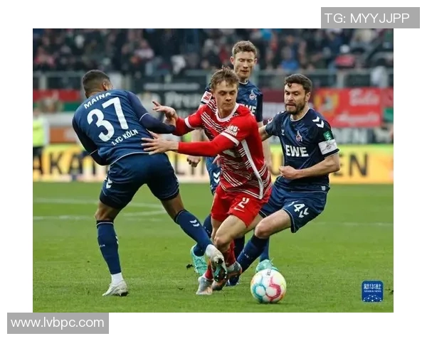 汉诺威主场力克奥格斯堡，德甲胜利势不可挡