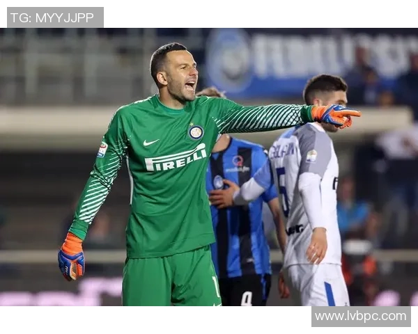 汉达诺维奇帮助球队取得胜利，成为新闻焦点