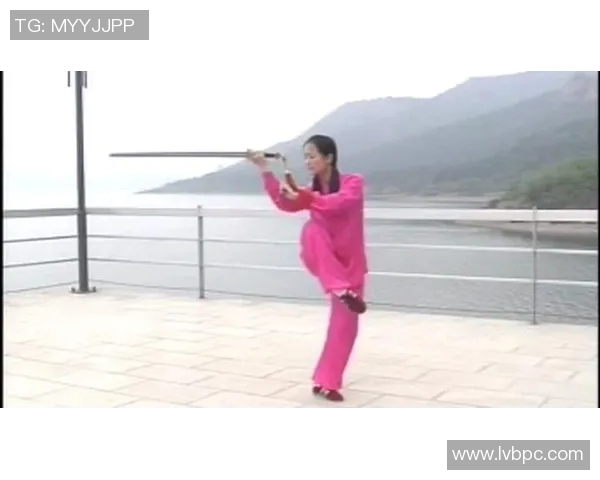 探索吴阿敏42式太极剑的魅力与技巧，领悟传统武术的深厚文化底蕴