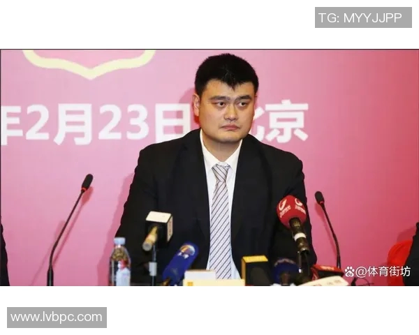 姚明登上《时代》封面，成为新时代国际体育代表人物