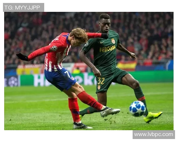 西甲豪门加盟巴塞罗那跨界跳槽，引发球迷热议