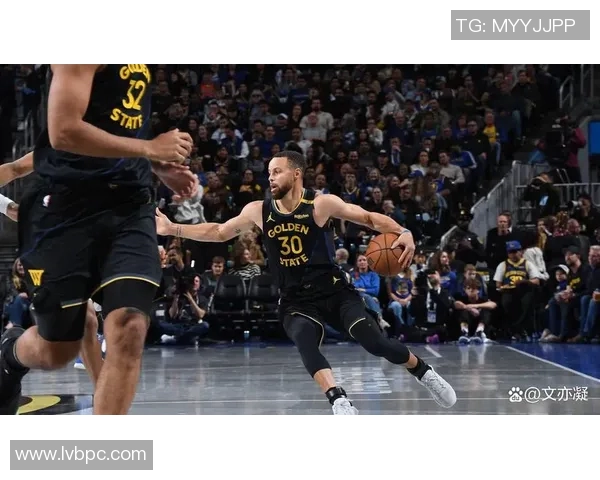 勇士失利于独行侠，东西部头名之争更加激烈