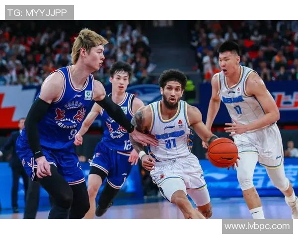 新赛季CBA联赛迎来NBA球员加盟引发球迷热烈期待 新赛季CBA联赛迎来NBA球员加盟引发球迷热烈期待